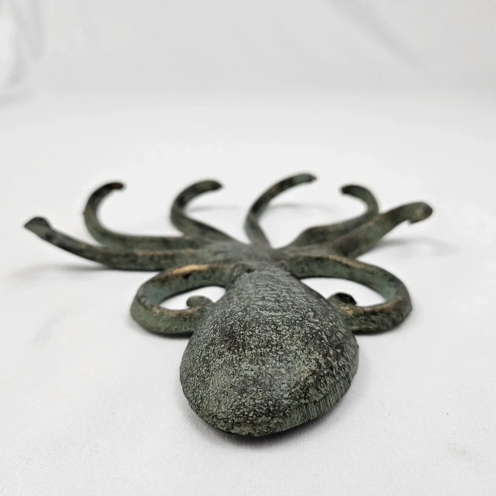 Octopus Cast Iron Wall Hook Key Rack Towel Hanger Verdigris Nautical Coastal